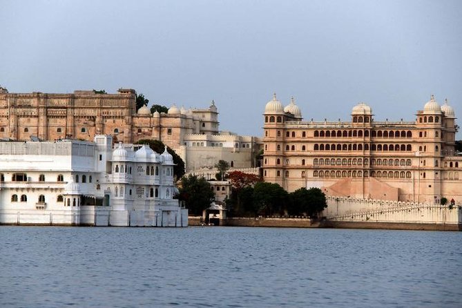 Full-Day Private City Tour of Udaipur Including Boat Ride in Lake Pichola - City Palace of Udaipur: Big Palaces, Tiny Details