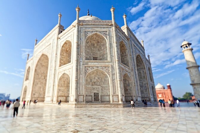 Full Day Taj Mahal, Agra Fort & Baby Taj Tour from Delhi by Car - Cars, guides, and what “private tour” really means for your day