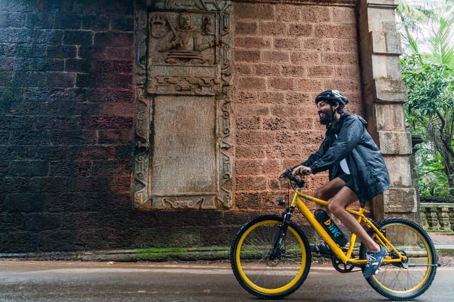 Goa: Old Goa and Divar Island E-Bike Tour with Snacks - Price and value: what $40 buys you in real terms