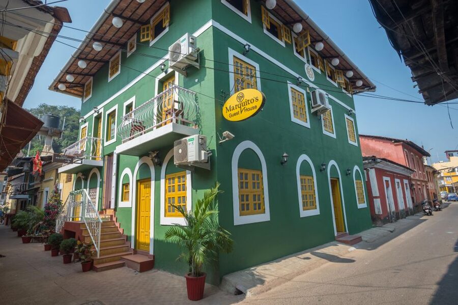 Goa Shore excursions : All inclusive Small Group tour - Goa Port to Old Goa: What the 6-hour plan feels like