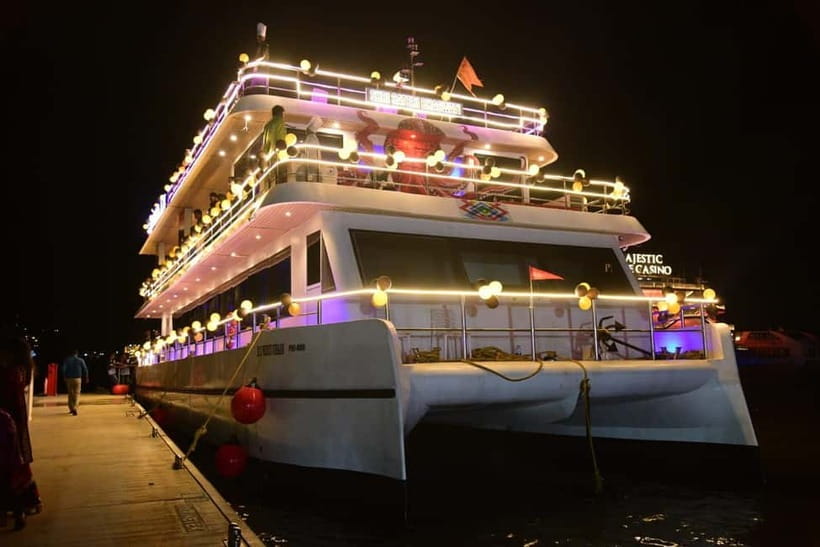 Goa: Triple Deck Family Dinner Cruise and Performances - The triple-deck setup, and how to choose your spot the smart way