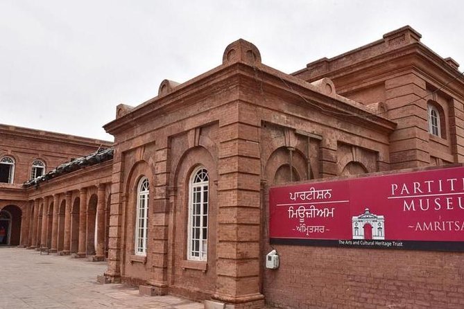 Golden Temple, Jallianwala Bagh, Partition Museum & Wagha Border - #Travellouge - Partition Museum: the 30 minutes that can change how you understand the city