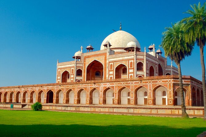 Golden Triangle Tour: Private Delhi Agra Jaipur 5 Nights 6 Days - A private car that keeps the Golden Triangle from feeling like a race