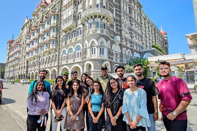 Group Guided Walking Tour in Fort and Colaba - Stop 4: Flora Fountain and the main town square energy