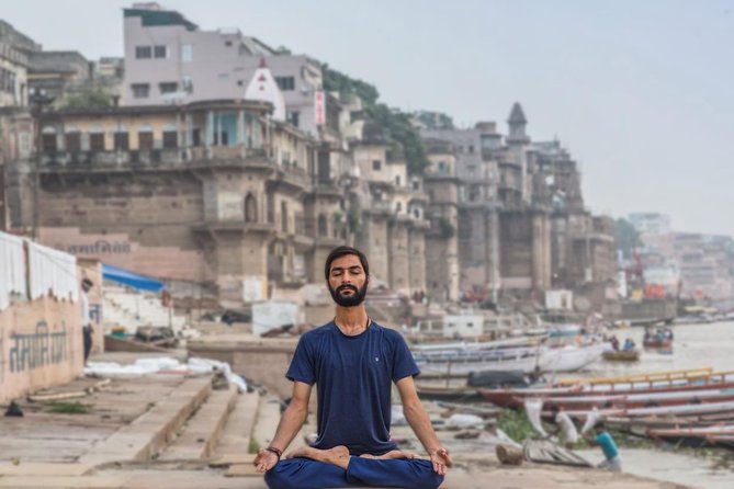 GROUP YOGA CLASS - BEGINNER / ADVANCED - Sunrise Yoga with Ayush in Varanasi - What Happens in the 1-Hour Session, From Sun Salutations to Asana Theory