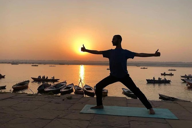 GROUP YOGA CLASS - BEGINNER / ADVANCED - Sunrise Yoga with Ayush in Varanasi - Ayush Tiwari’s Teaching Style for Beginner-Advanced Balance