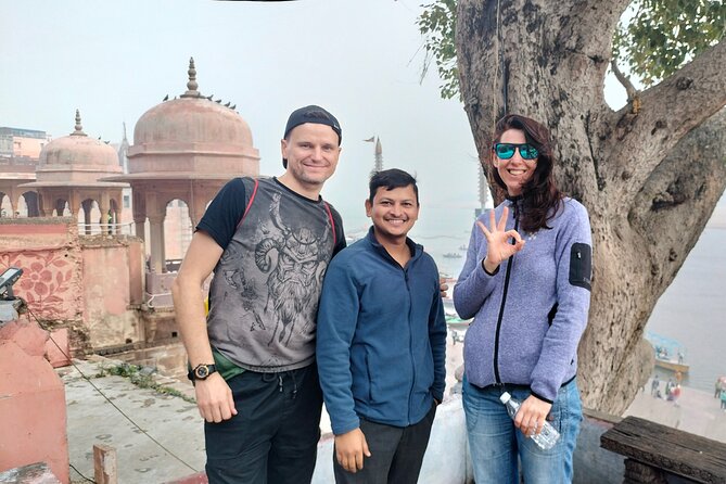 Guide francophone à varanasi - Rakesh - Mir Ghat and Vishalakshi Temple: a calmer sacred pause
