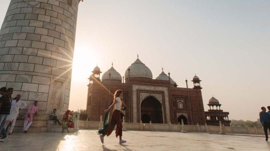 Guided Sunset Tour Of Taj Mahal with Skip-The-Line Entry - Friday closure and pickup times are the big planning risks
