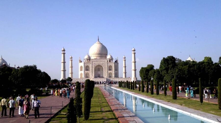 Guided Sunset Tour Of Taj Mahal with Skip-The-Line Entry - Air-conditioned Agra pickup makes the first hour feel easy