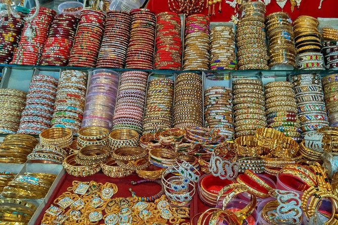 Half Day Delhi Shopping Tour With Shopping Consultant - Khari Baoli for Tea and Spices, the No-Nonsense Shopping Stop