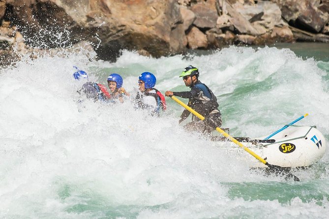 Half Day Rafting in Rishikesh - 26 Km. - Half-day rafting on the Ganges, why 26 km feels worth it