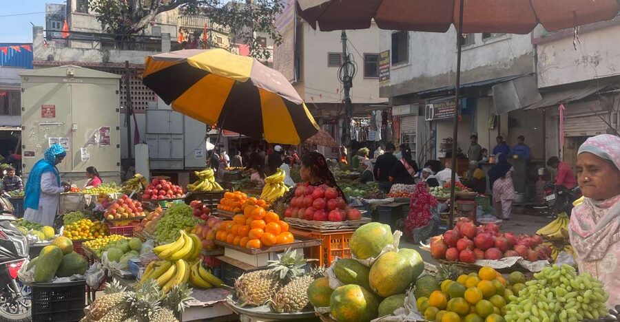 Heritage Walk, Local Markets & Food Tasting - Non Touristy - Craft communities and specialty markets: pottery, bamboo art, and spices
