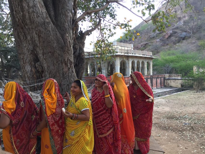 Heritage Walk & Street Food Tasting in Jaipur - How the walk links Jaipur’s street food to the city itself