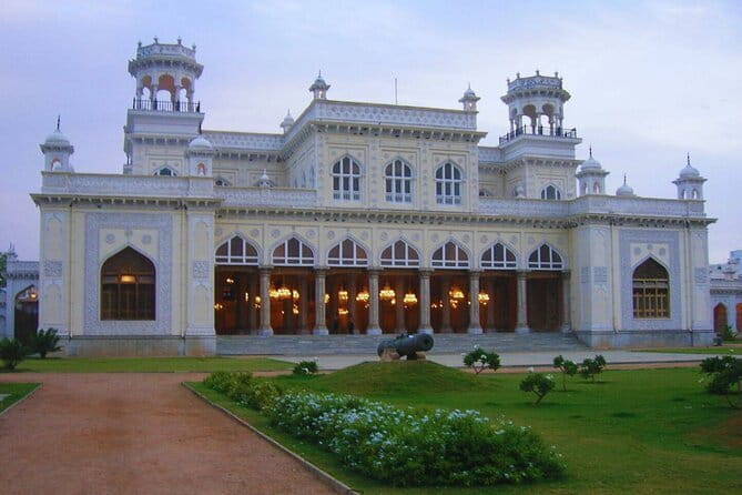 Hyderabad: A Private Full-Day Guided City Tour with Ethnic Lunch - Charminar: the icon, plus the cost of entry