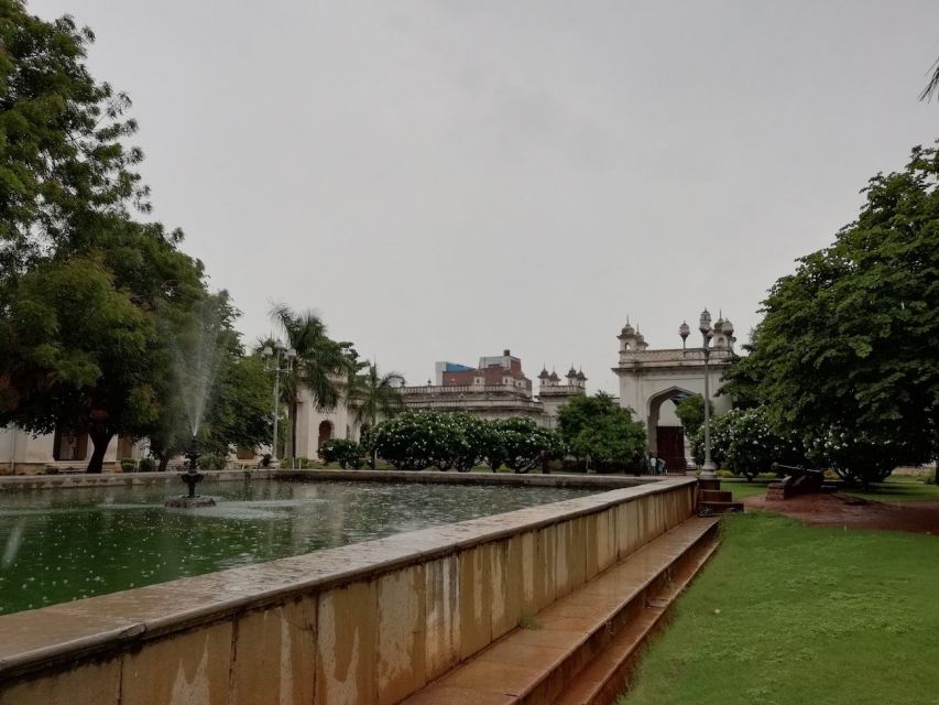 Hyderabad: Heritage Walking Tour of Old City and Charminar - Charminar 1591, plague-ending monument and a secret tunnel story