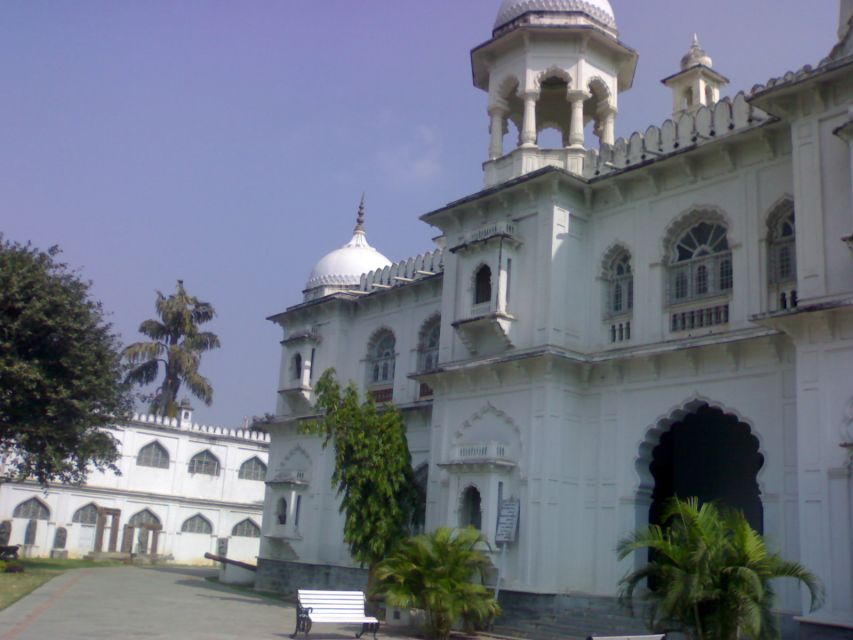 Hyderabad Private Full-day Sightseeing Tour - Laad Bazaar without the stress: bangles, attar, and pearl shopping energy