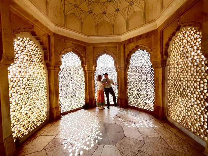 Jaipur: Full-Day City Tour with Car, Guide & Skip-the-Line - Hawa Mahal, the Step Well, and Jal Mahal: more than just photo stops