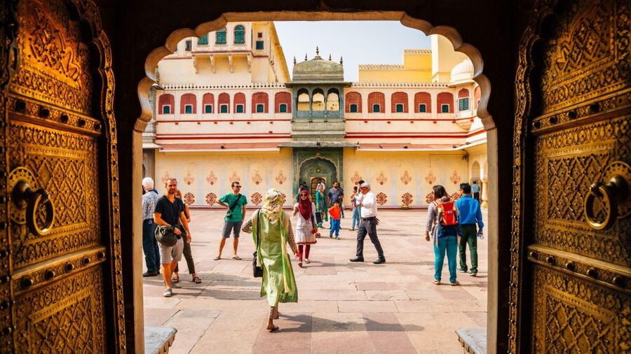 Jaipur: Full-Day Private Sightseeing Tour by Tuk Tuk - Gaitor Ki Chhatriyan: royal memorials for a calmer pace