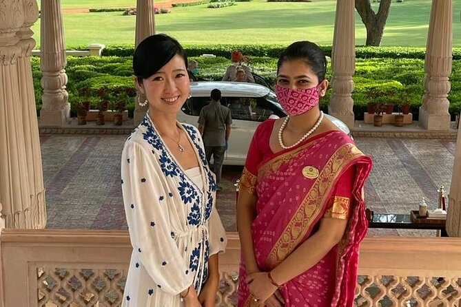 Jaipur Full-Day Private Tour By Car, Guide & Skip-the-Line Entry - Choosing the right guide and driver can make or break the day