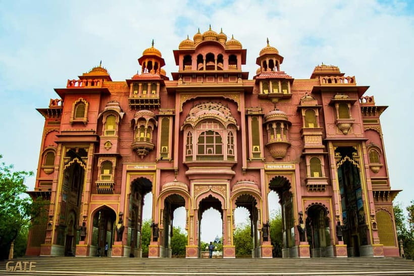 Jaipur: Full-Day Sightseeing Tour with Guide and Lunch - Amber Fort: where you’ll feel the climb and the payoff