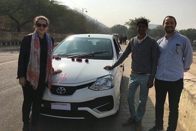 Jaipur Full-Day Tour by Car with Govt Guide - Hawa Mahal and the City Palace area: a classic start with good orientation