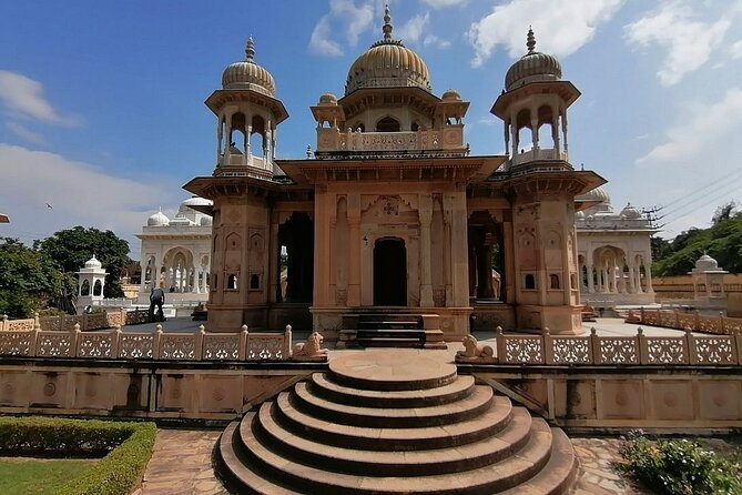 Jaipur Full-Day Tour by Car with Govt Guide - Royal Gaitor Tumbas: a quieter, more human side of the royals