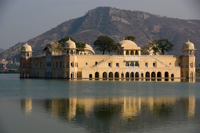 Jaipur Guided Tour with Monkey Temple - A full-day Jaipur route with built-in comfort