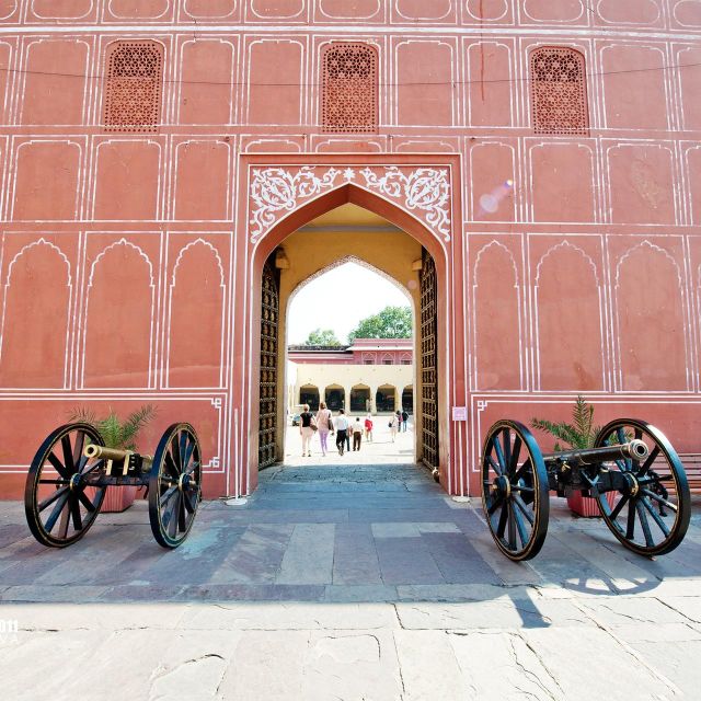 Jaipur: Half-Day Guided Sightseeing Tour with Flower Market - What to Bring and How to Dress for Jaipur Stops