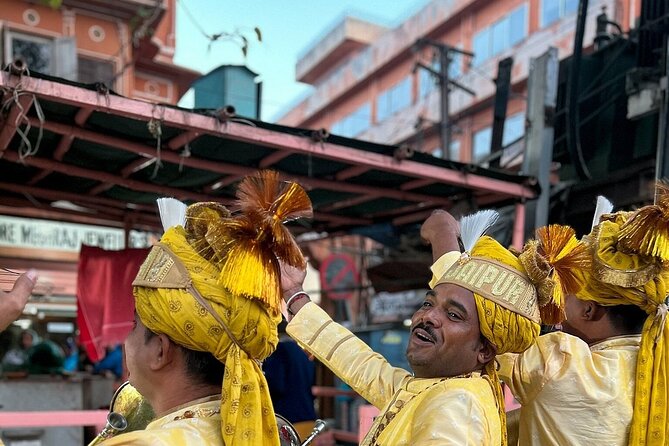 Jaipur Heritage Evening Walk - The Twilight Magic of Pink City - Battery rickshaw to Albert Hall Museum, a clean landing