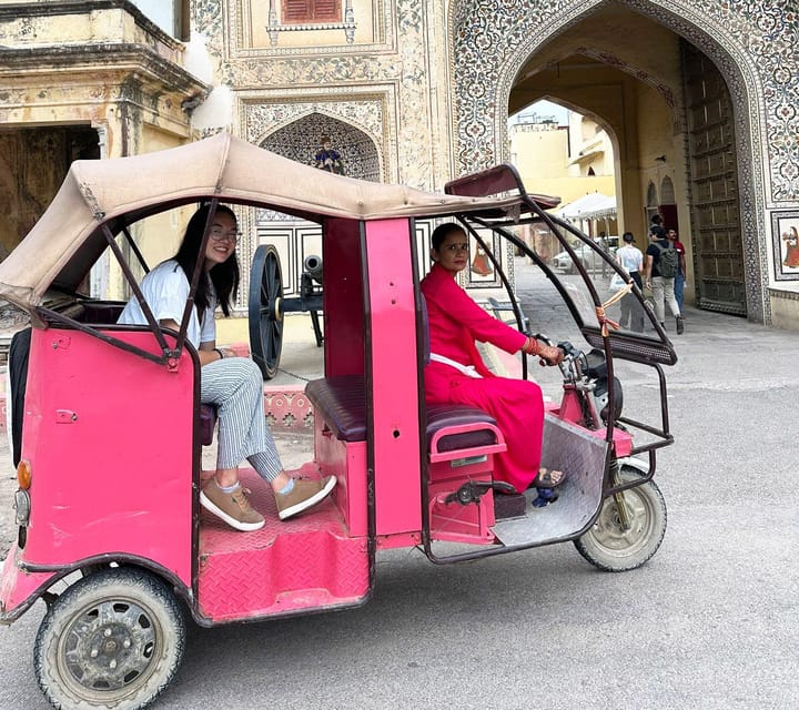 Jaipur Private City Tour with a Women-Driven E-Rickshaw Ride - Jantar Mantar and Jal Mahal: science and stillness in the middle of the day