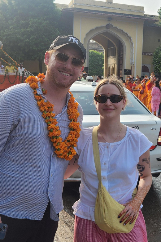Jaipur Private City Tour with a Women-Driven E-Rickshaw Ride - What the women drivers and guides add to the day