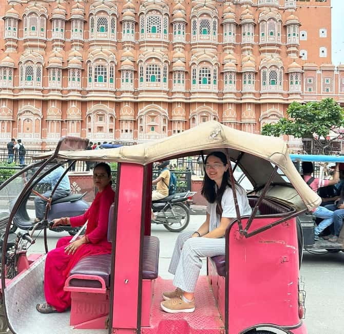 Jaipur Private City Tour with a Women-Driven E-Rickshaw Ride - Price, group size, and what you actually get for $31