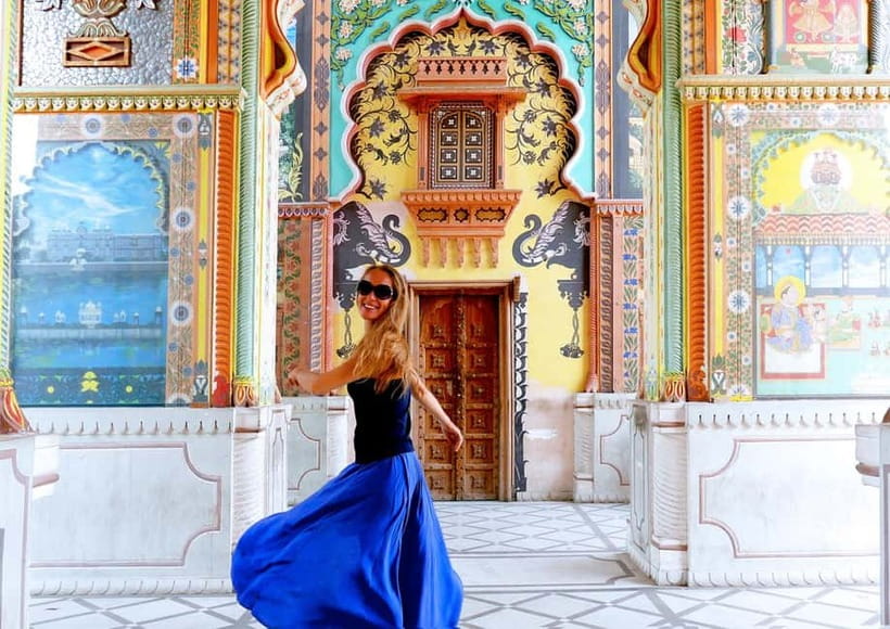 Jaipur: Private Full Day City Sightseeing Tour with Guide - City Palace in Jaipur: where design meets daily royal life