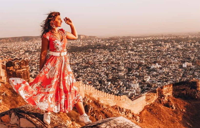 Jaipur: Private Full Day City Sightseeing Tour with Guide - Starting with Hawa Mahal: the palace of winds, built for watching