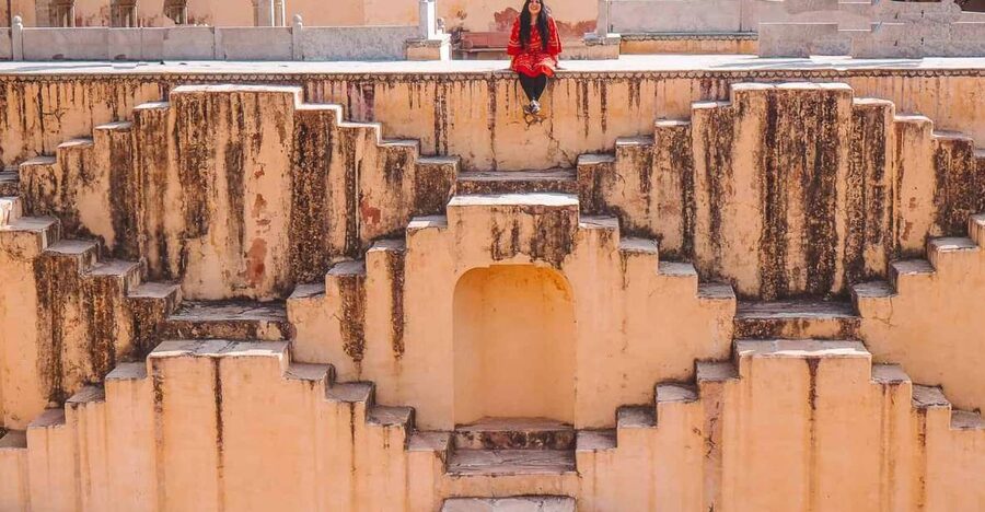 Jaipur: Private Full Day Sightseeing Tour By Car with Guide - The ride plan: from Hawa Mahal photos to Royal Gaitor and back
