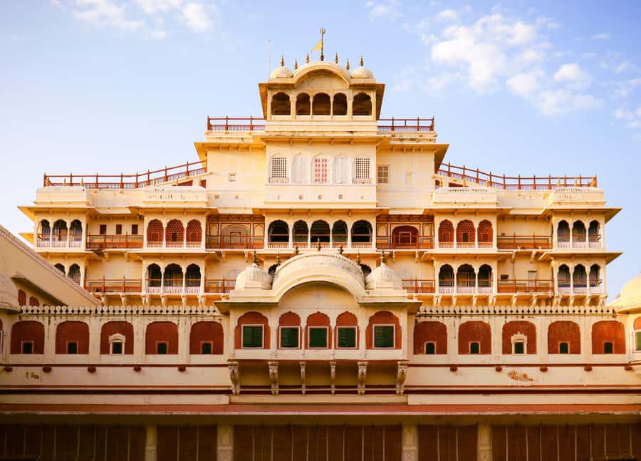 Jaipur: Private Full-Day Sightseeing Tour by Tuk-Tuk - How Guide Choice Shows Up in Real Comfort