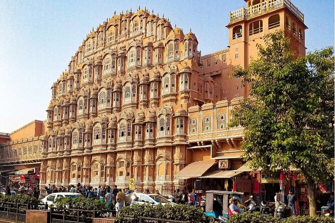 Jaipur Private Full-Day Sightseeing Tour by Tuk-Tuk with Pickup - Albert Hall Museum in Ram Niwas Garden: a museum break that works