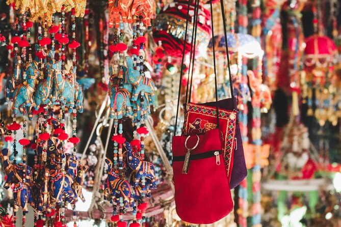 Jaipur Private Shopping Tour with Pickup - Guides and the difference between a stressful and a smooth shopping day