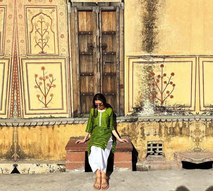 Jaipur: Private Tour for Instagram and Photography Lovers - City Palace (Chandra Mahal) and Albert Hall Museum Exteriors You’ll Want to Revisit