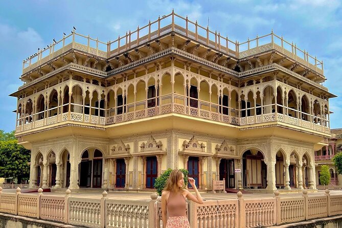 Jaipur Sightseeing - City Palace and Jantar Mantar, royal power meets scientific planning