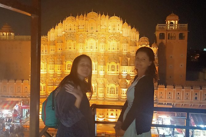 Jaipur Tuk-Tuk Tour with Flower Market Visit - Hawa Mahal: the Palace of Breeze, plus the climb for views
