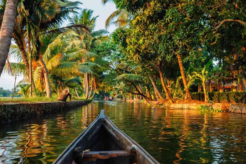 Kerala: Alappuzha River Cruise with Village Walk - Sunset on the backwaters: why this timing is the whole point