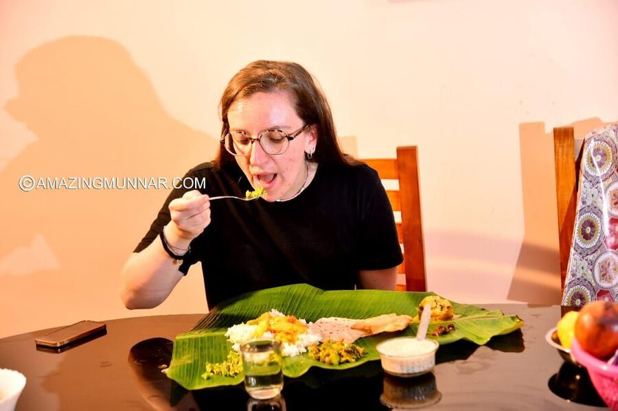 Kerala Traditional village cooking class (Munnar) - Tasting Session: Welcome Drinks, Snacks, and a Full Table Meal