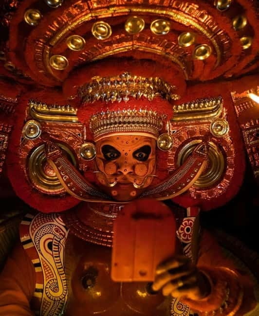 Kochi: Kathakali, Theyyam, and Kalaripayattu Evening Show - Key things I’d mark on your Kochi evening plan