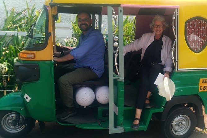 KOCHI LOCAL SIGHTSEEING TUK-TUK Tours - Mattancherry Palace and Paradesi Synagogue: Different Faiths, Same Neighborhood Energy