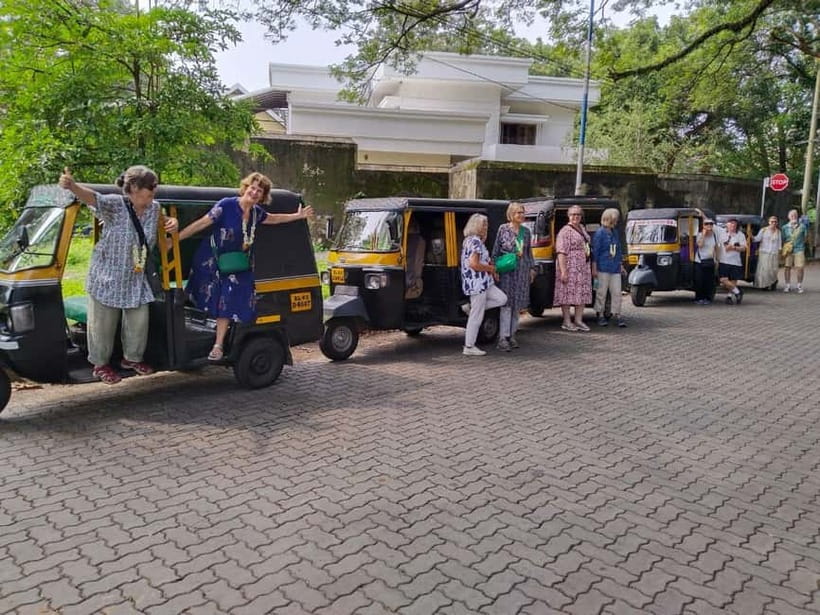 Kochi: Private Tuk-Tuk City Tour with Hotel Pickup - Jew Town and Paradesi Synagogue: How to Visit With the Right Mindset