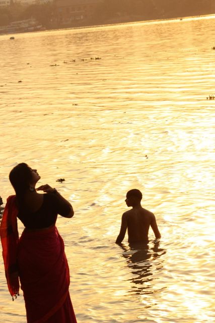 Kolkata: A Sea of Faces and A Thousand Places - Start at Esplanade, then let Kolkata teach you how it works