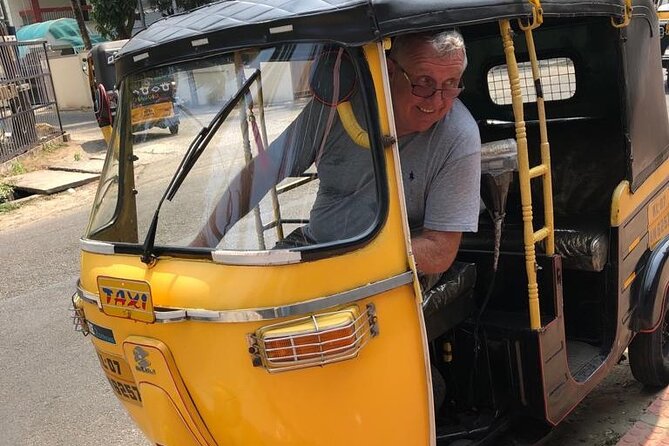 Local Kochi Sightseeing Tuk-Tuk Tour - The ride setup: pickup, private group, and mobile ticket convenience