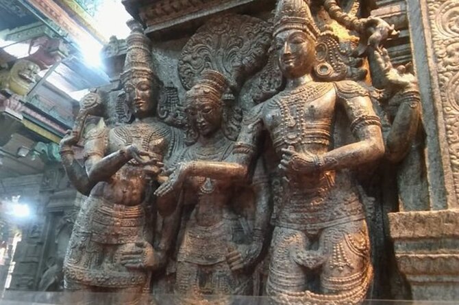 Madurai Walks : City Highlights Temple and Market Tour - Meenakshi Amman Temple, darshan guidance and the crowd-smart approach