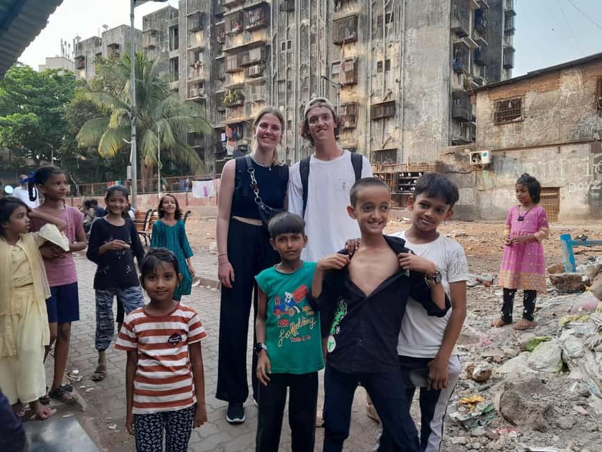 Mumbai: 2 hours Dharavi Slum Tour with Local Guide - Meeting at Mahim station west, and the small logistics that help